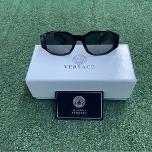 Versace Elegant Black Sunglasses
